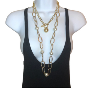 💥Elegant Gold and Pearl Necklace